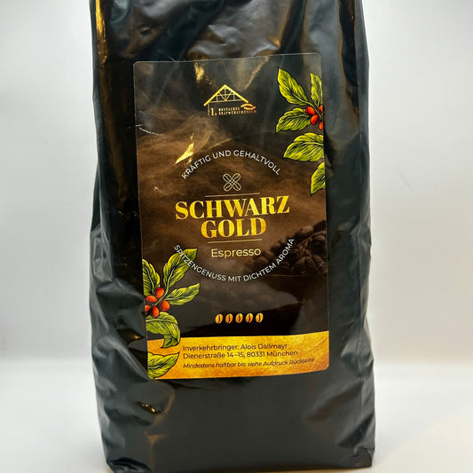 Eine edle schwarze Kaffeeverpackung mit goldener Aufschrift „Schwarz Gold – Espresso“. Die Verpackung ist mit stilvollen Illustrationen von Kaffeepflanzen verziert. Der Kaffee verspricht einen kräftigen und gehaltvollen Geschmack mit dichtem Aroma. Hergestellt von Dallmayr, bietet dieser Espresso einen Spitzenkaffee-Genuss für wahre Kaffeeliebhaber.